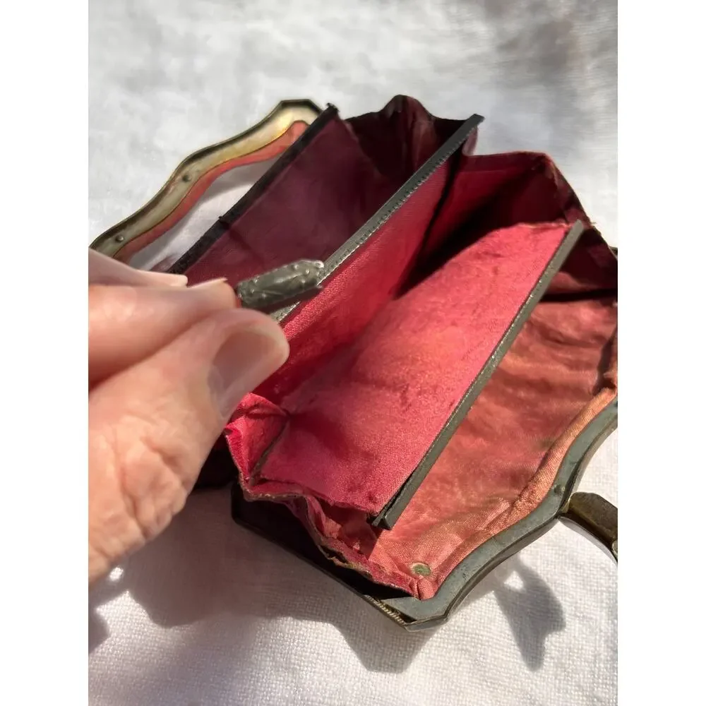 Mother of Pearl Coin Purse Antique Victorian Brass Frame Kiss Lock Change FLAWS
